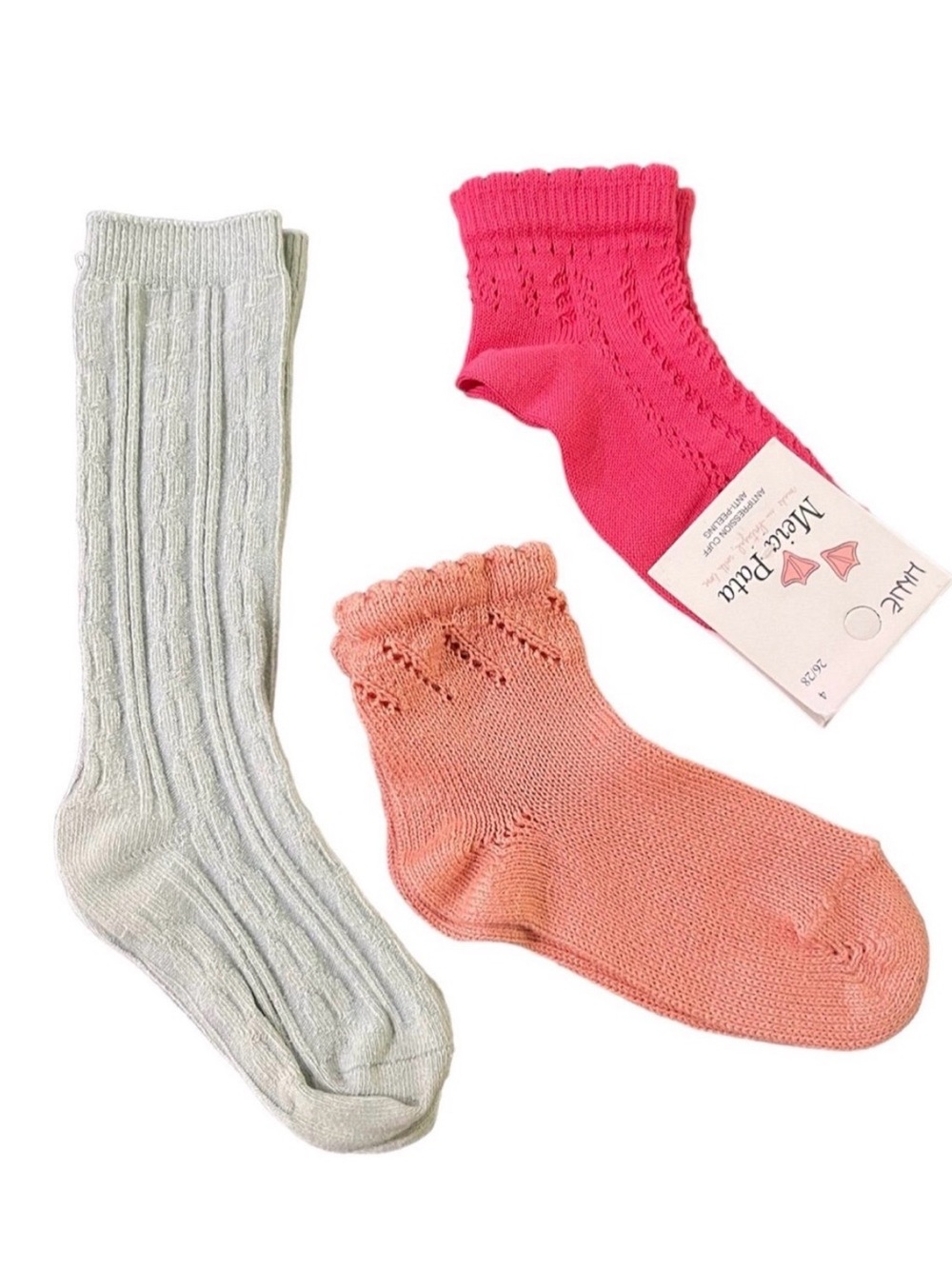 Bundle of socks girls sz 3-5 fits shoes sz 24-28